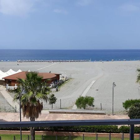 Апартаменты Mare Blu Джиццерия Экстерьер фото